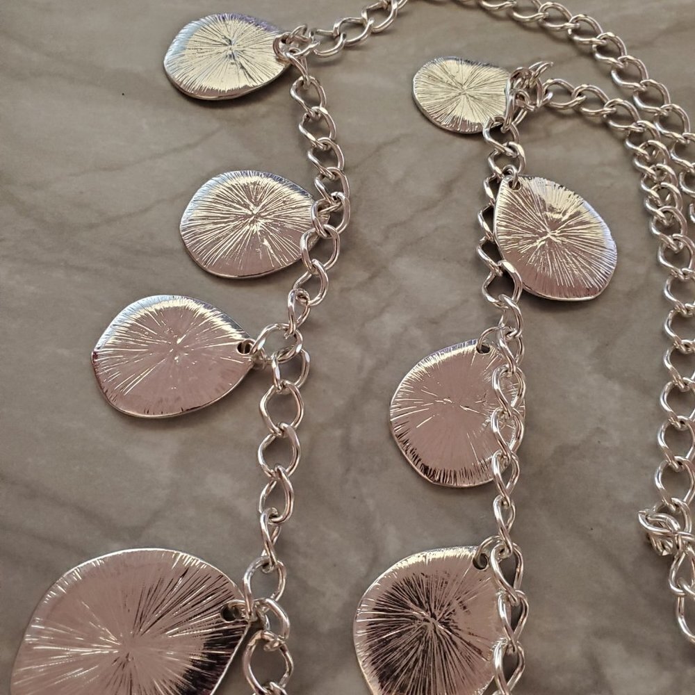 ✨ Chico's Silver Hammered Rhinestones Crystals Pave Beaded Disc Necklace ✨ - Picture 10 of 13